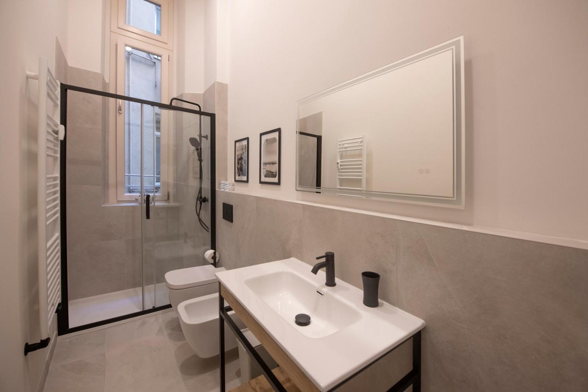 227 - Largo Zecca Luxury Apartment - Nel Cuore Del Centro Di Genova ภายนอก รูปภาพ