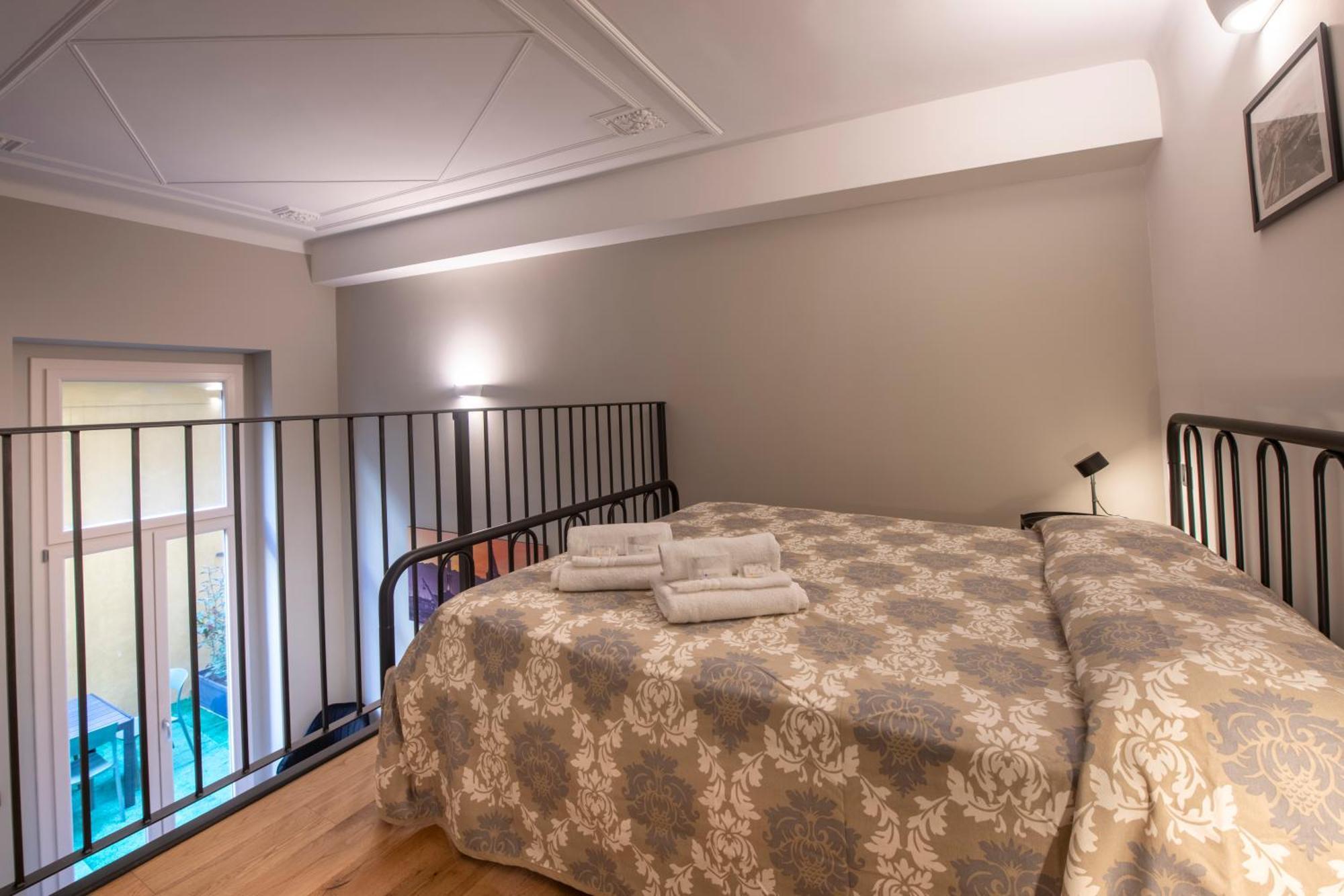 227 - Largo Zecca Luxury Apartment - Nel Cuore Del Centro Di Genova ภายนอก รูปภาพ